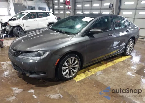 2015 Chrysler 200 S из США, поврежденный, VIN 1C3CCCBB4FN636117